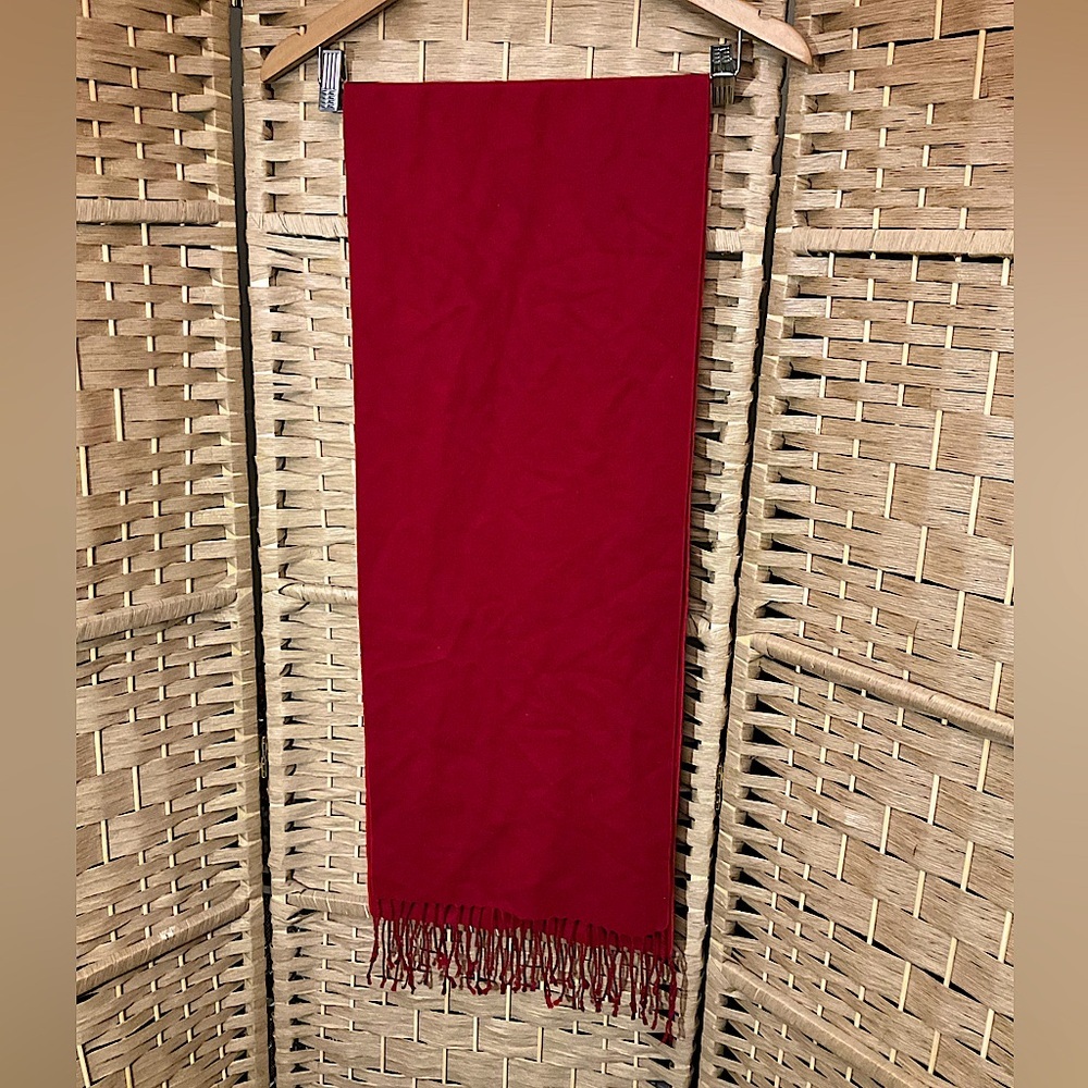 💯 Silk Scarf 🧣 Club Room